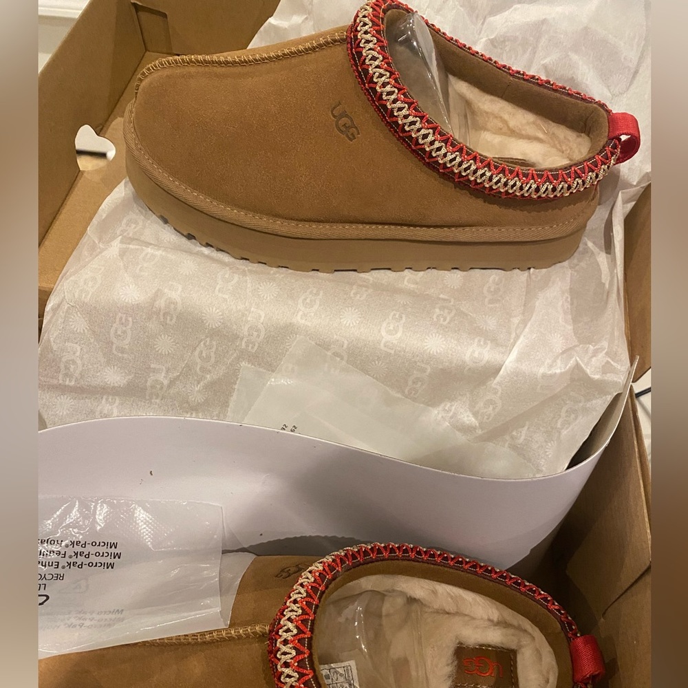 Ugg Tazz
